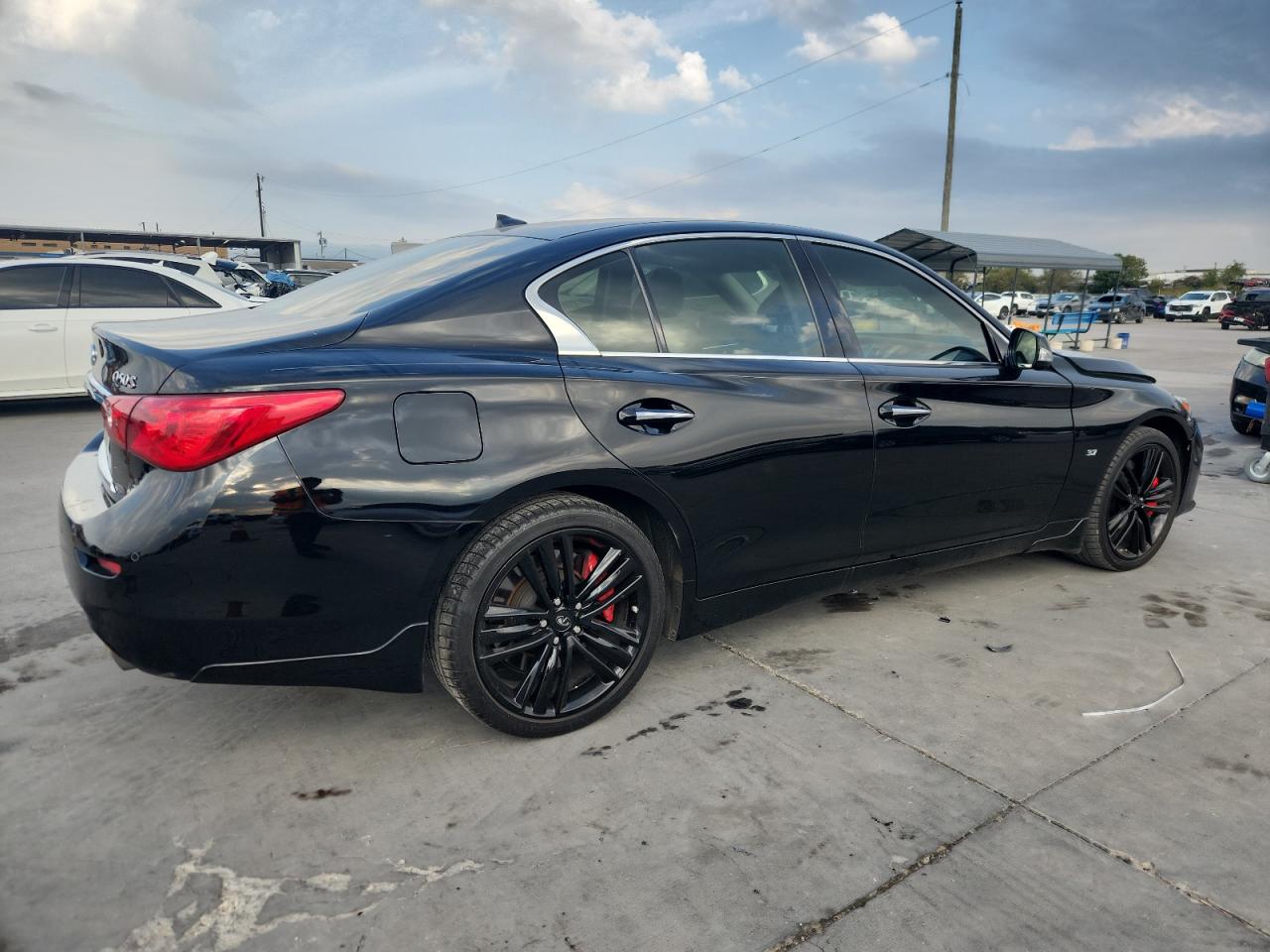 INFINITI Q50 BASE