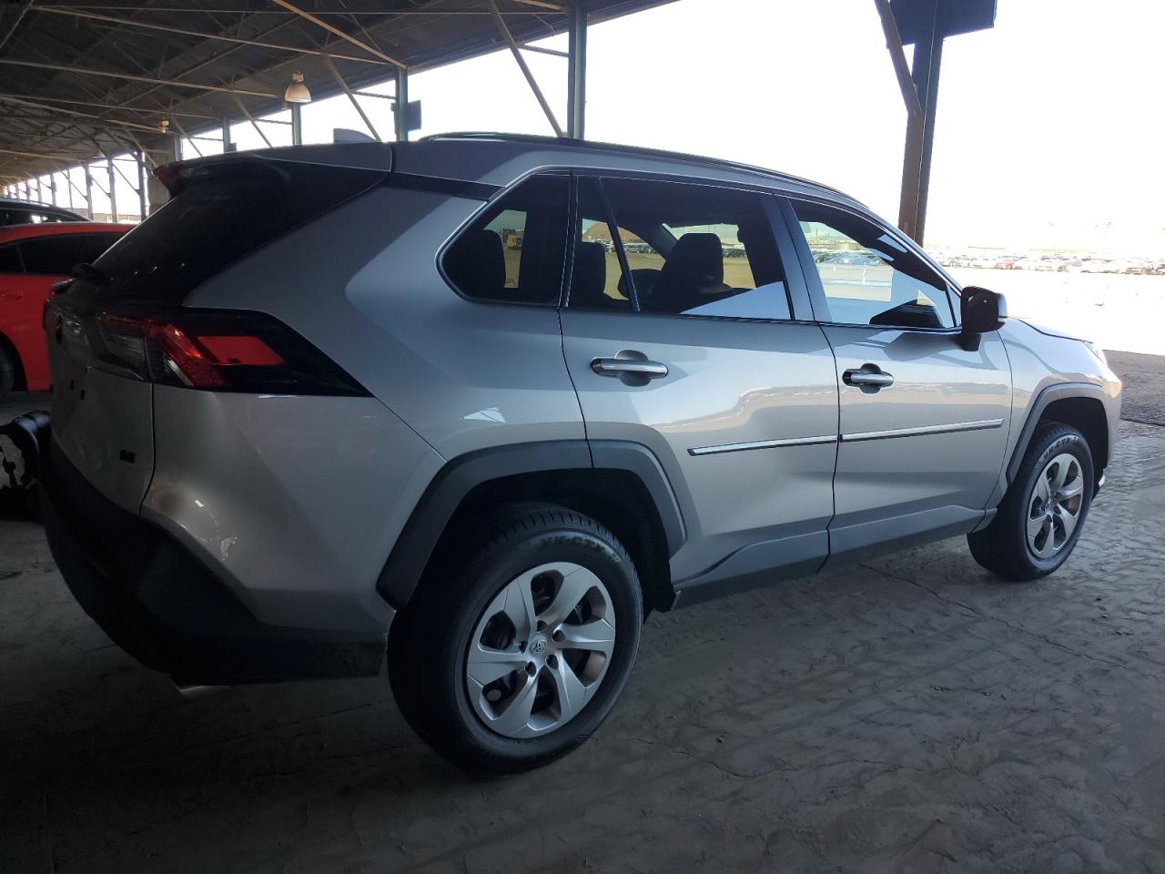 TOYOTA RAV4 LE