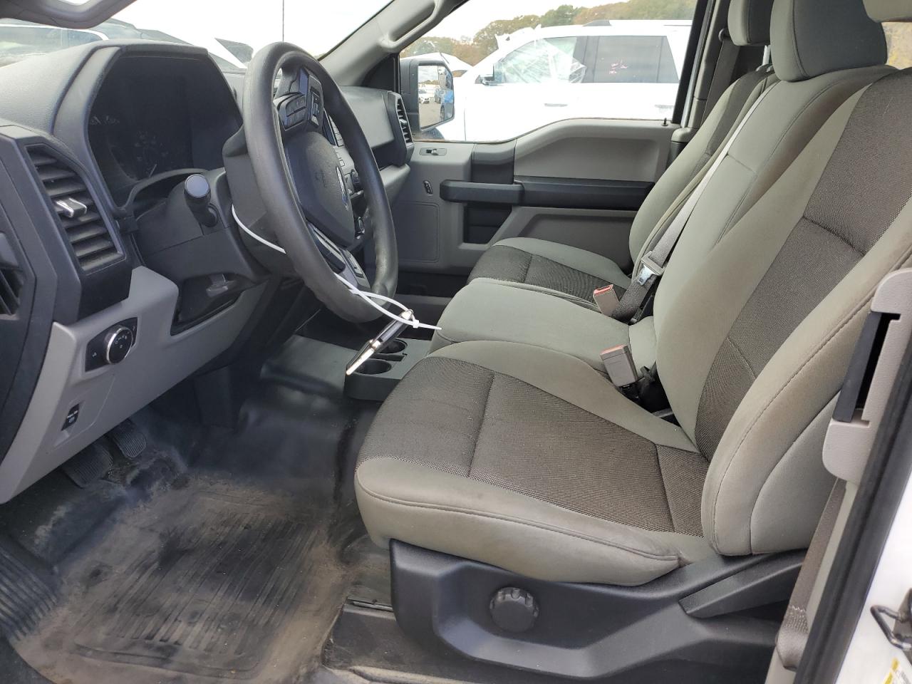 FORD F-150 SUPER CAB