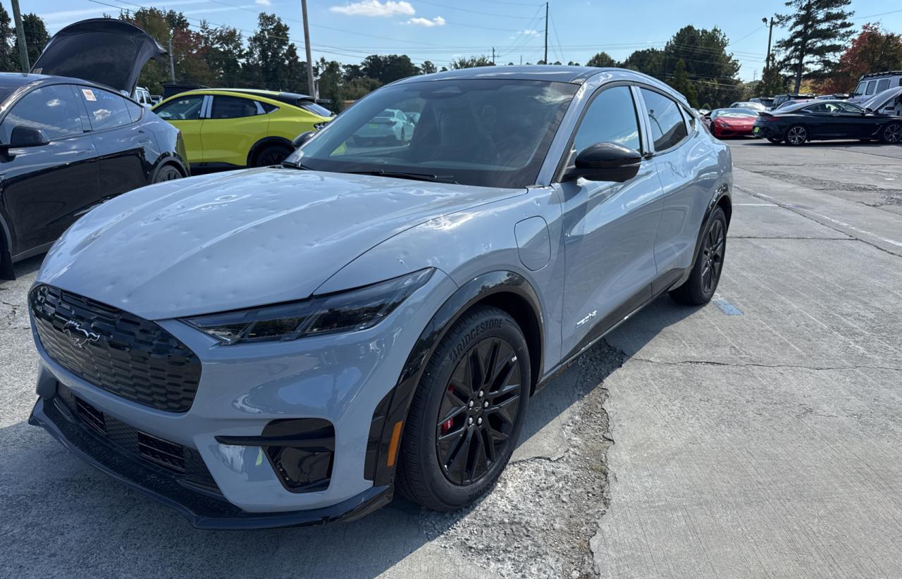 FORD MUSTANG PREMIUM