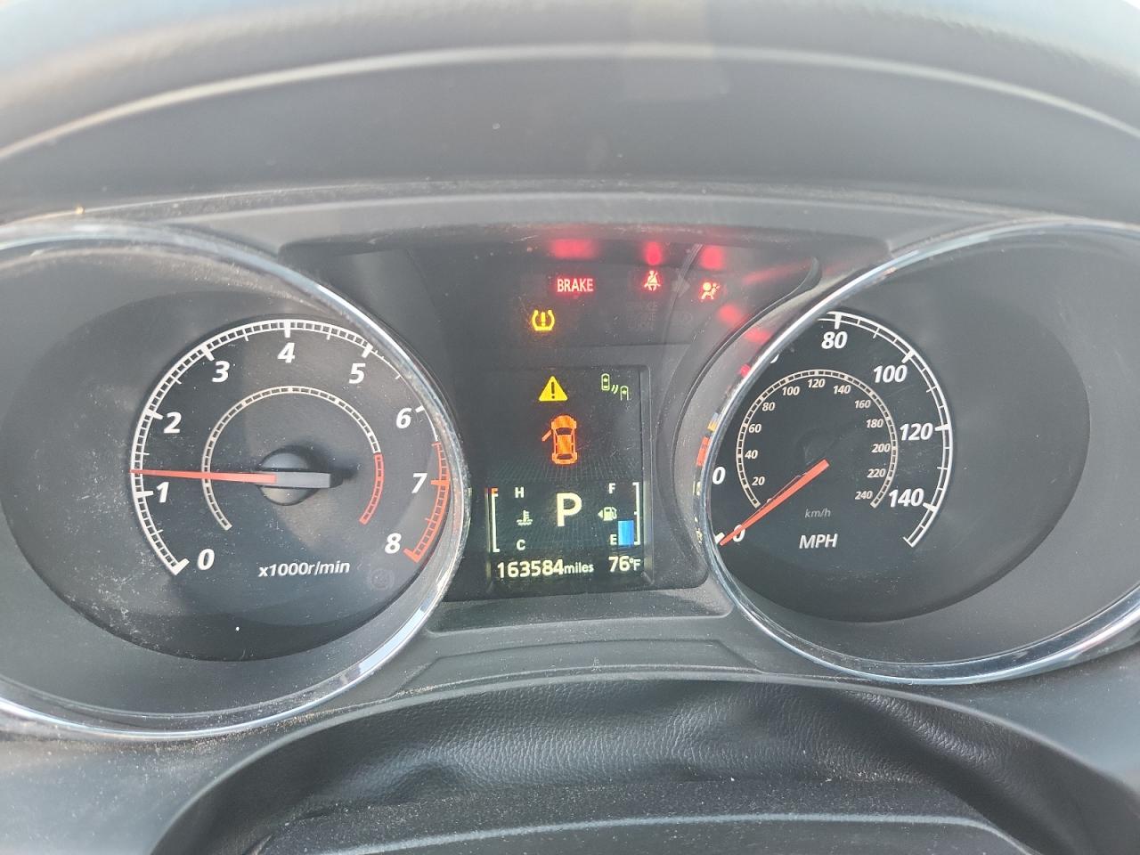 MITSUBISHI OUTLANDER SE