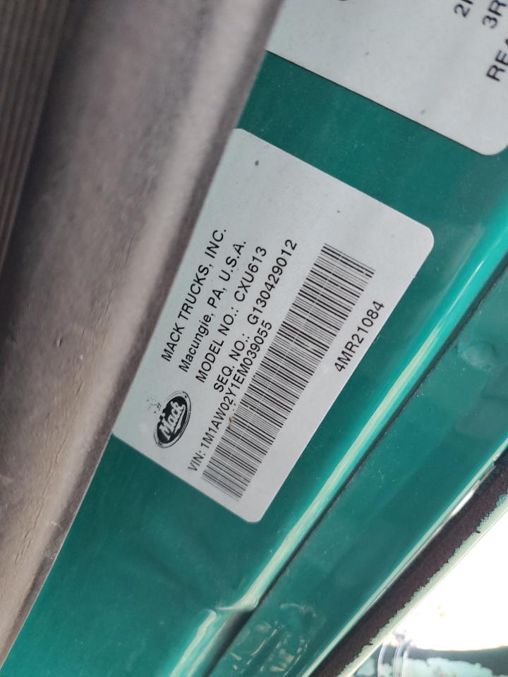 Lot #3281471009 2014 MACK CXU613