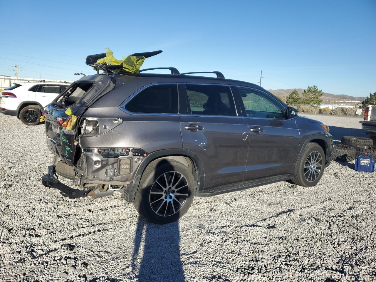 Lot #3302851887 2018 TOYOTA HIGHLANDER