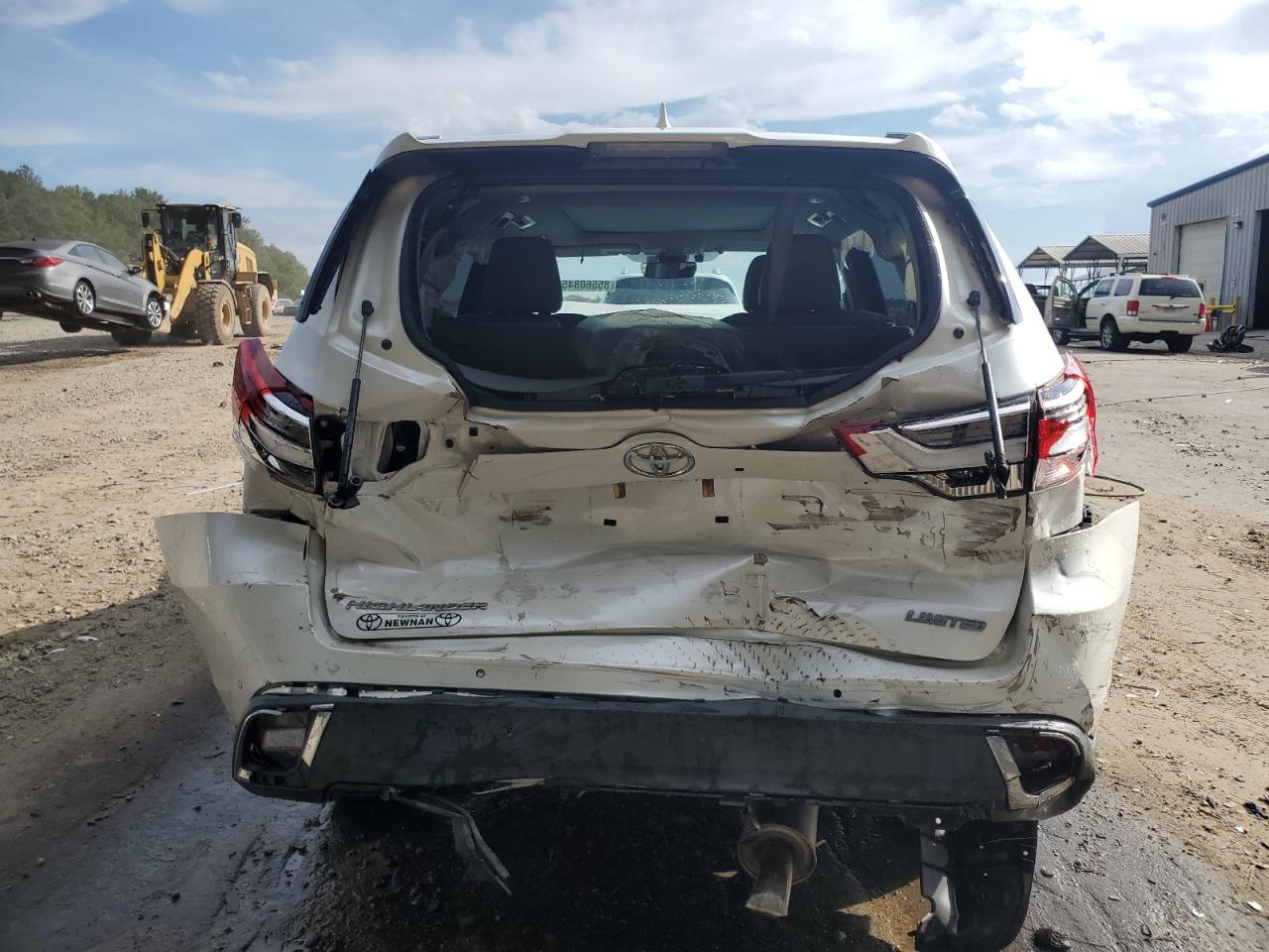 TOYOTA HIGHLANDER LIMITED