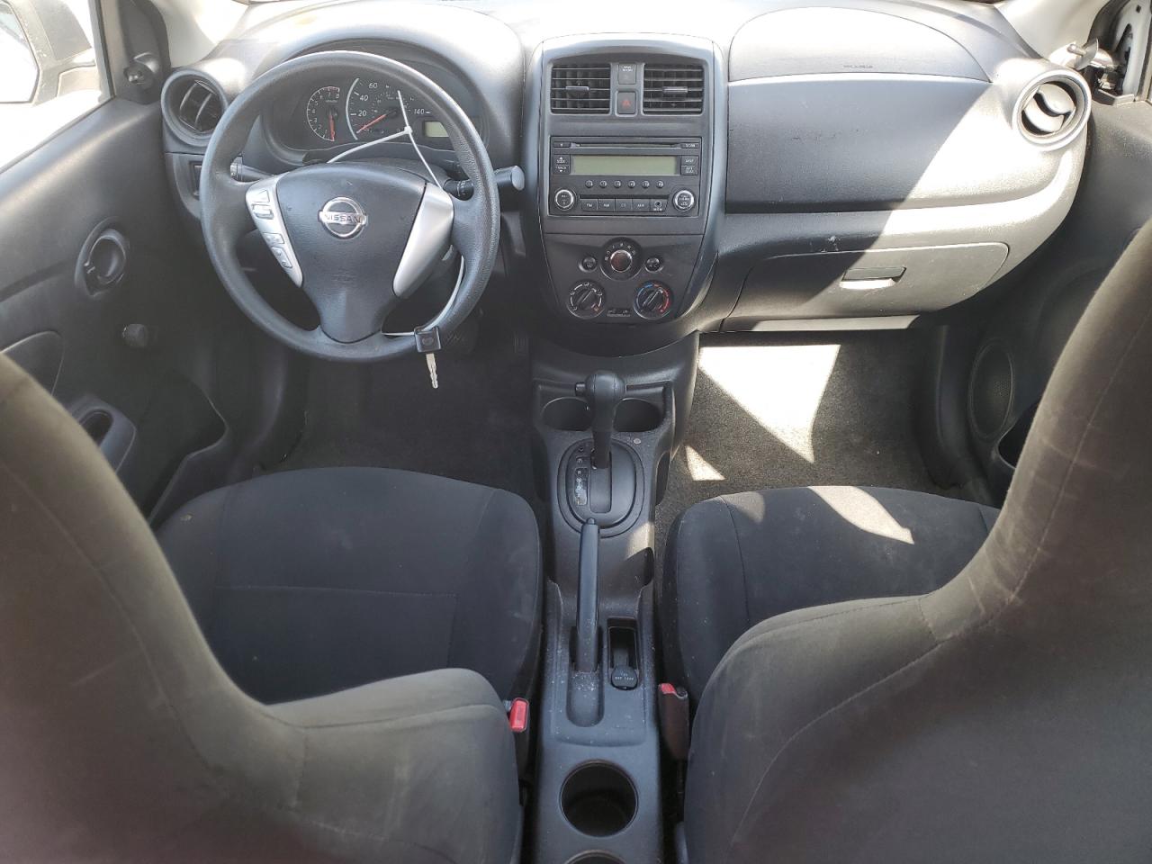 NISSAN VERSA S