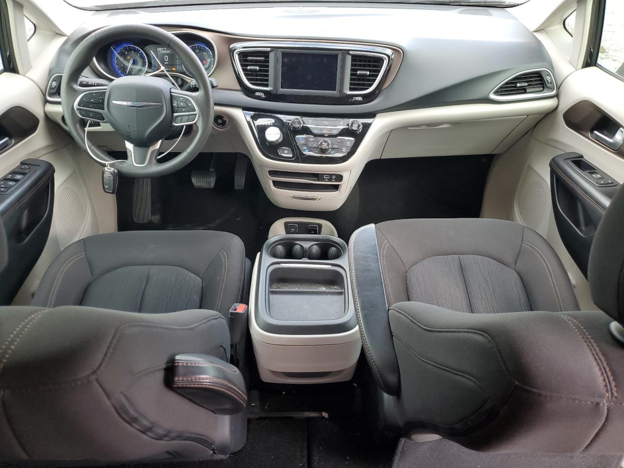 CHRYSLER PACIFICA TOURING PLUS