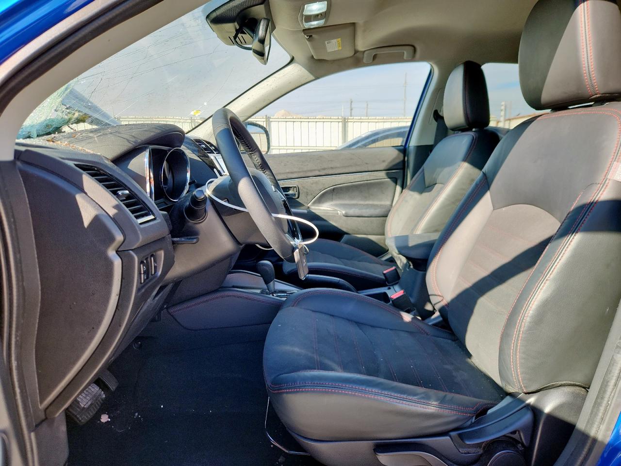 MITSUBISHI OUTLANDER S/SE