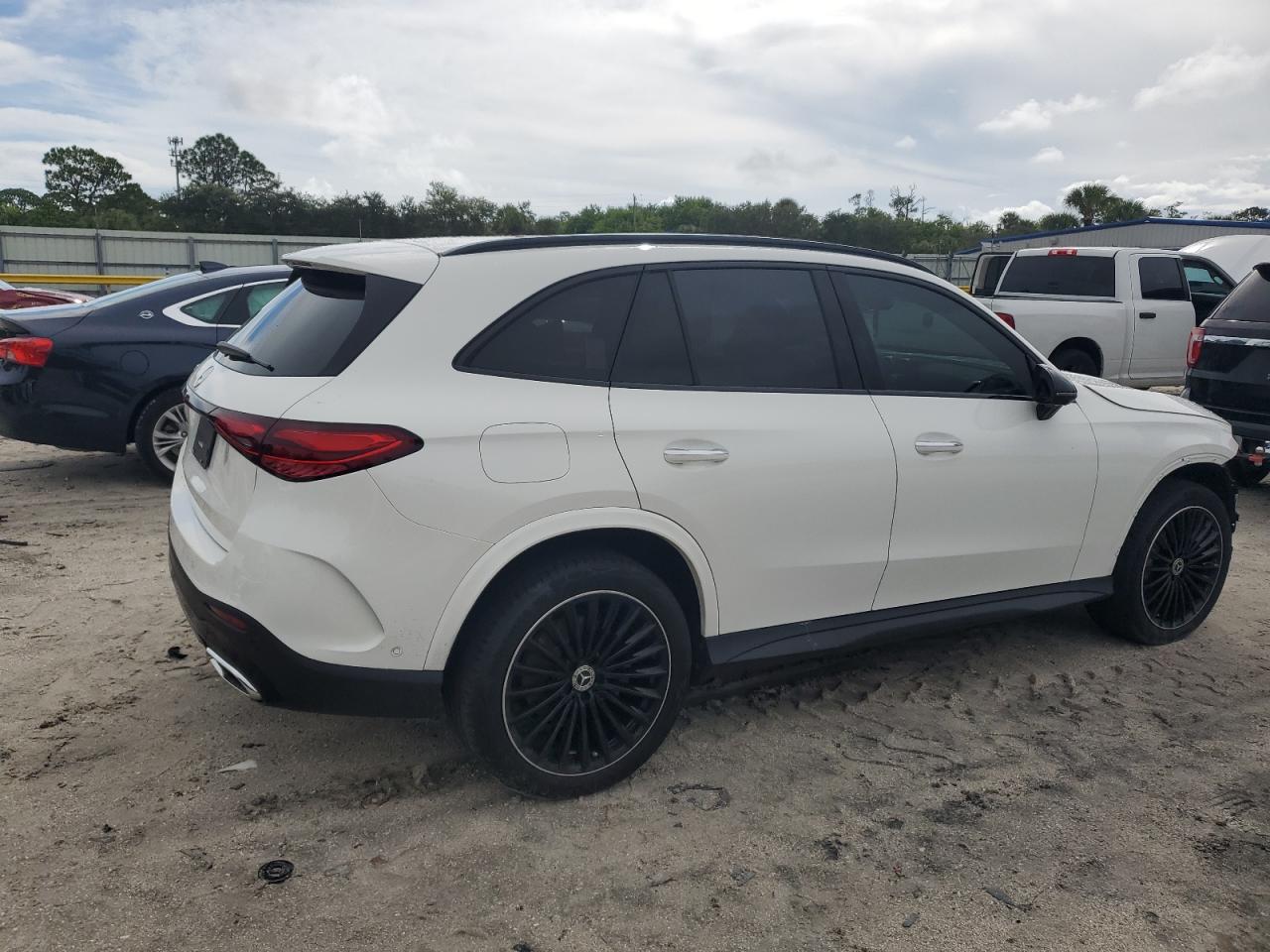 MERCEDES-BENZ GLC-CLASS 300