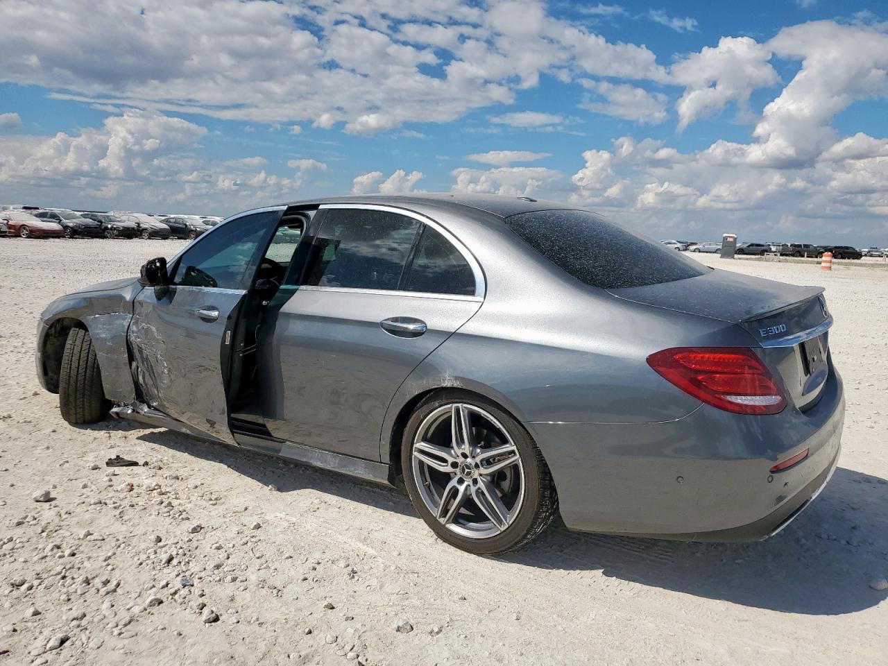 Lot #3311758750 2019 MERCEDES-BENZ E 300