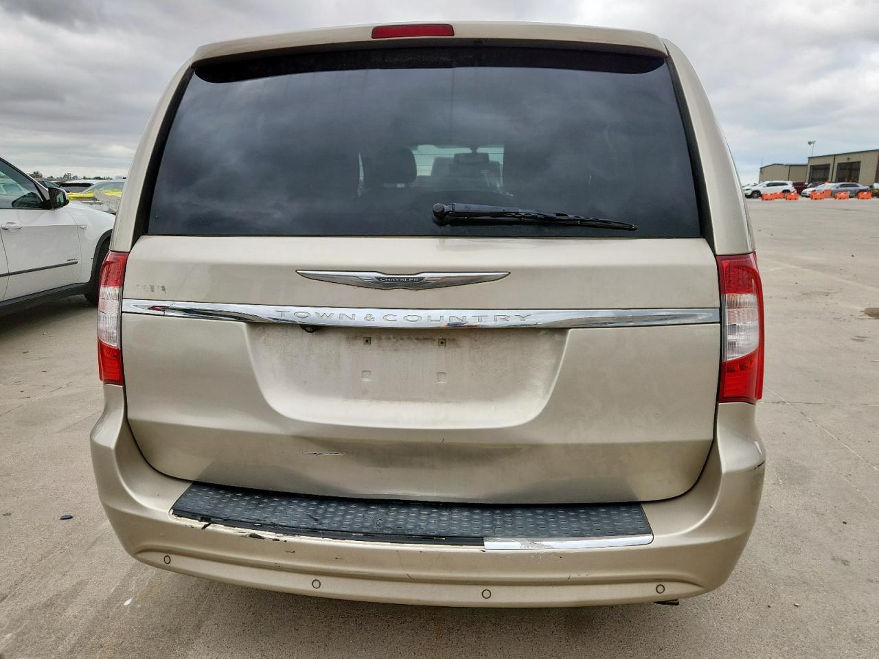 CHRYSLER TOWN & COUNTRY TOURING