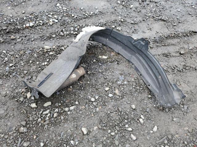 2017 TOYOTA RAV4 LE - JTMBFREV2HJ702679