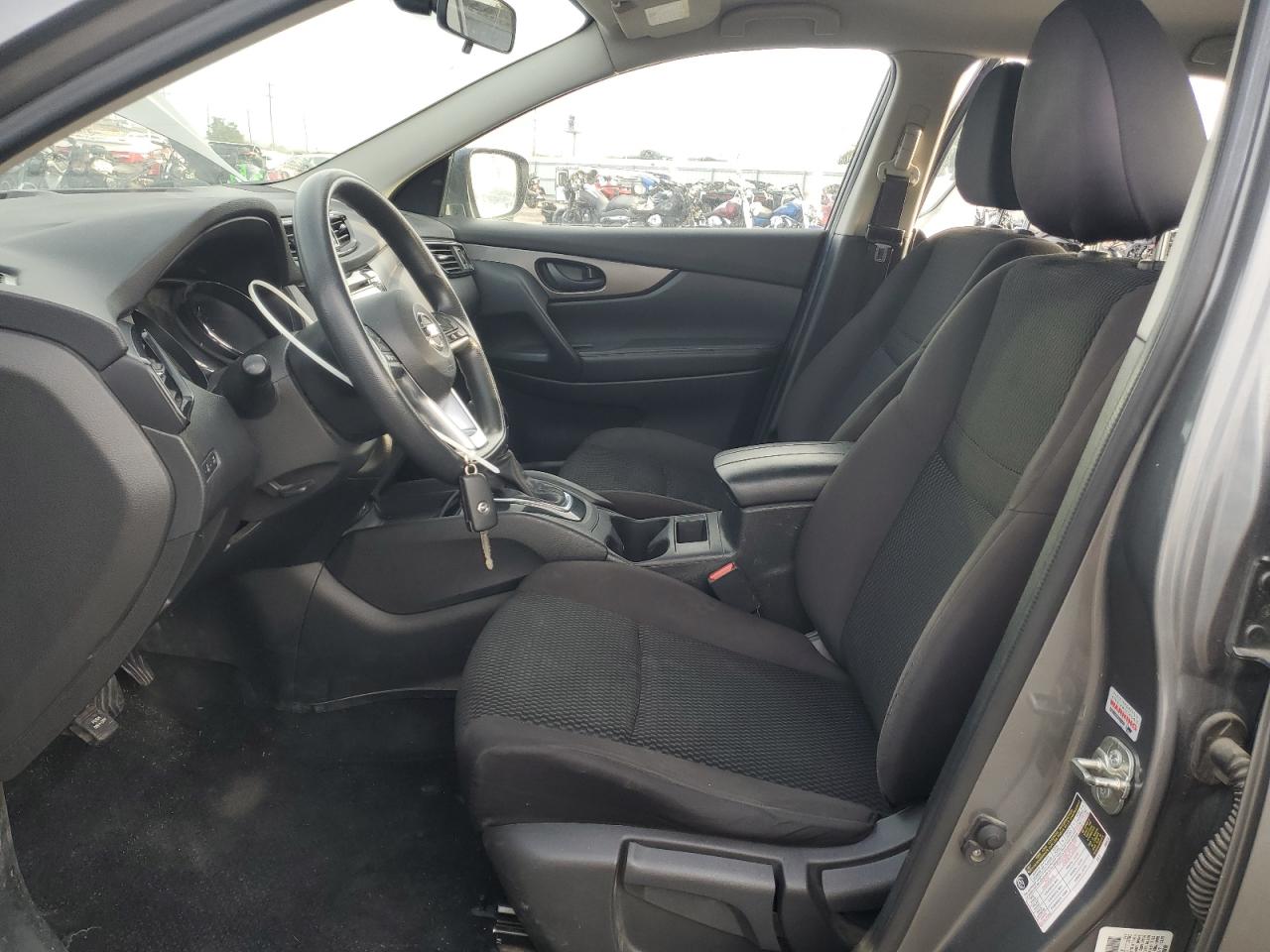 NISSAN ROGUE SPORT S