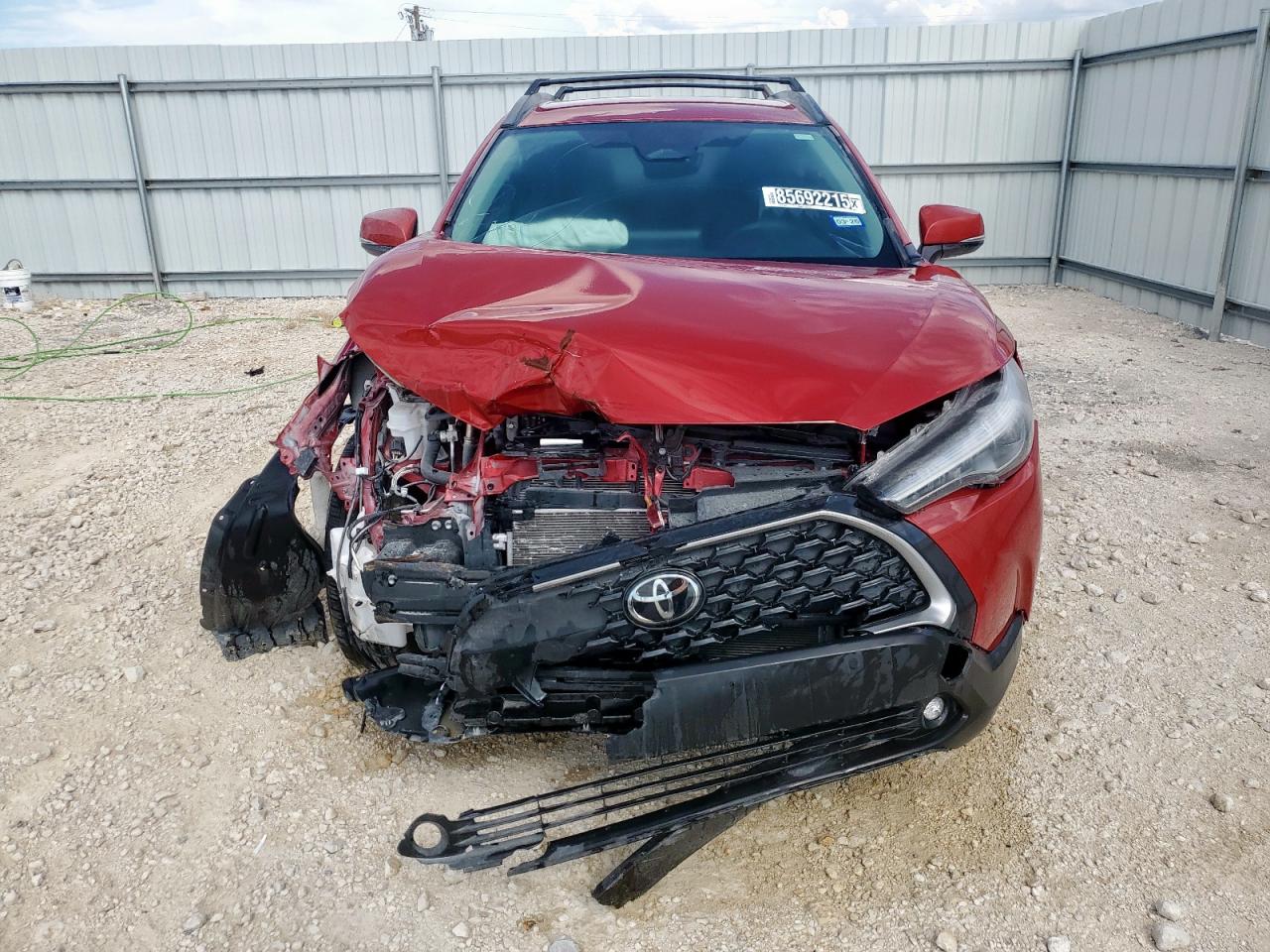 TOYOTA COROLLA CROSS XLE