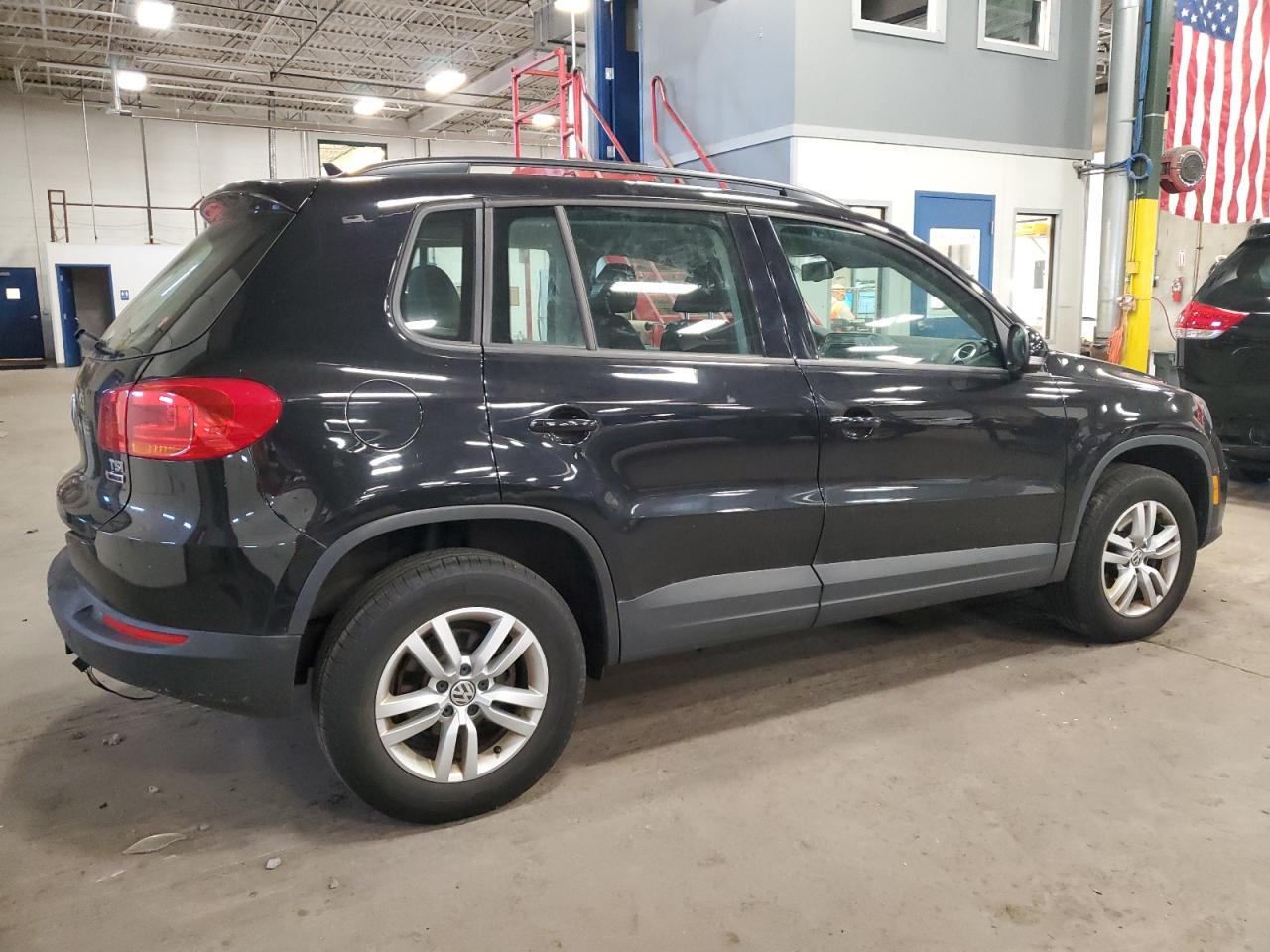 VOLKSWAGEN TIGUAN S