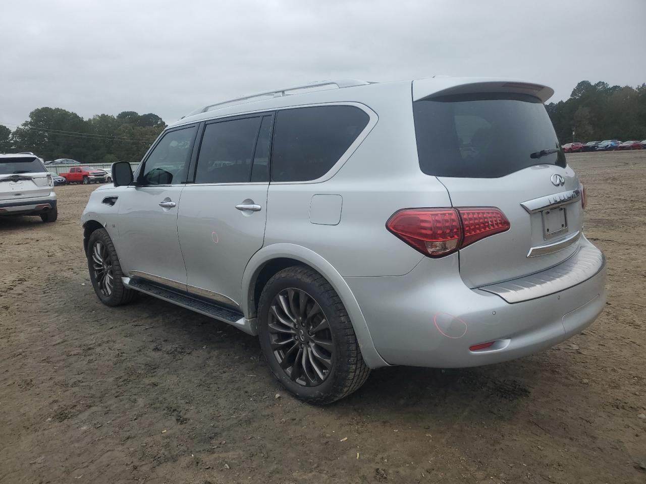 INFINITI QX80