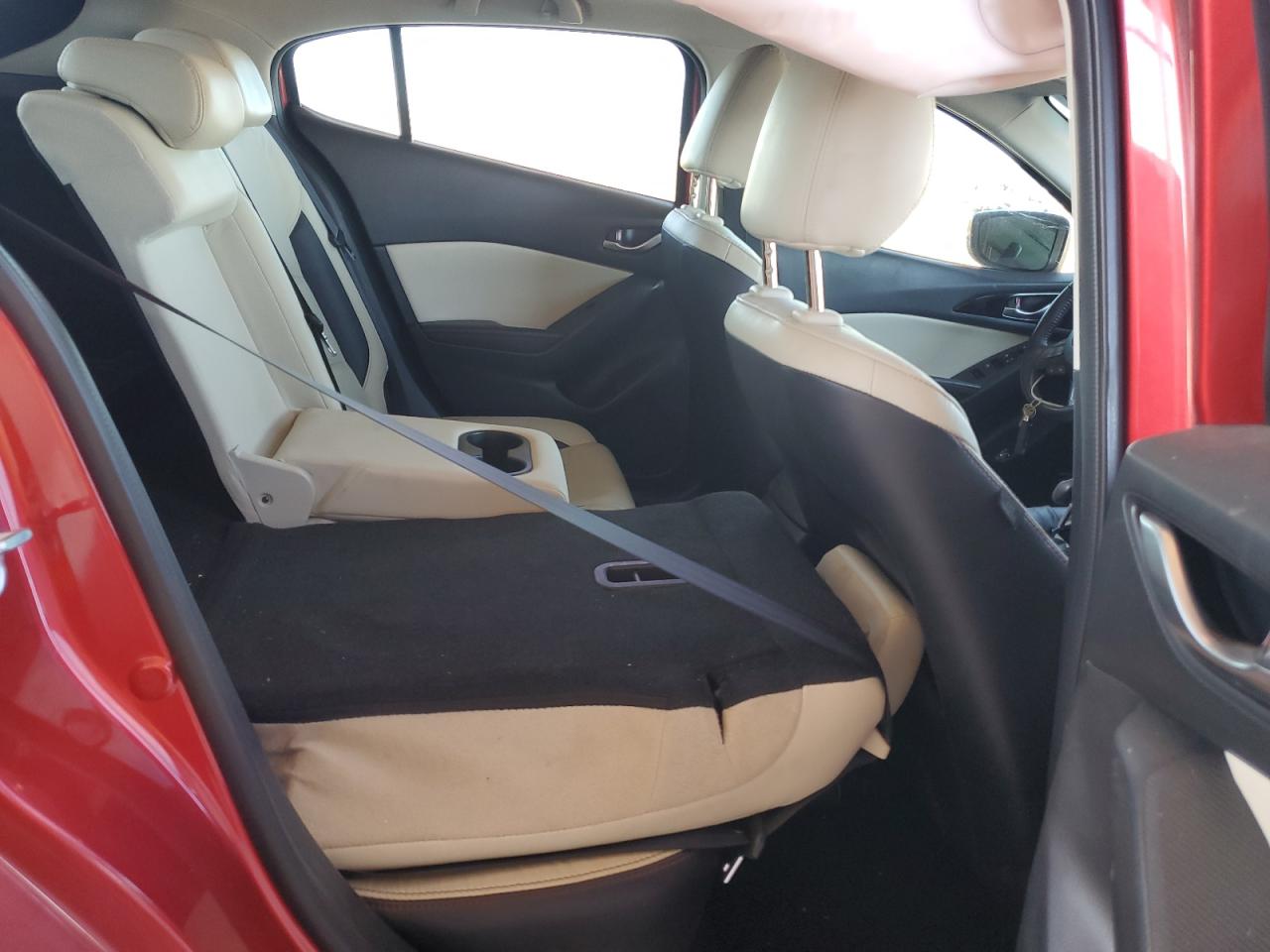 MAZDA 3 GRAND TOURING