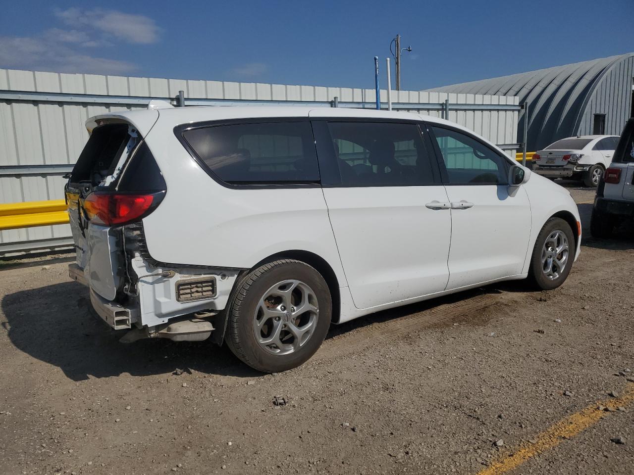 CHRYSLER PACIFICA TOURING