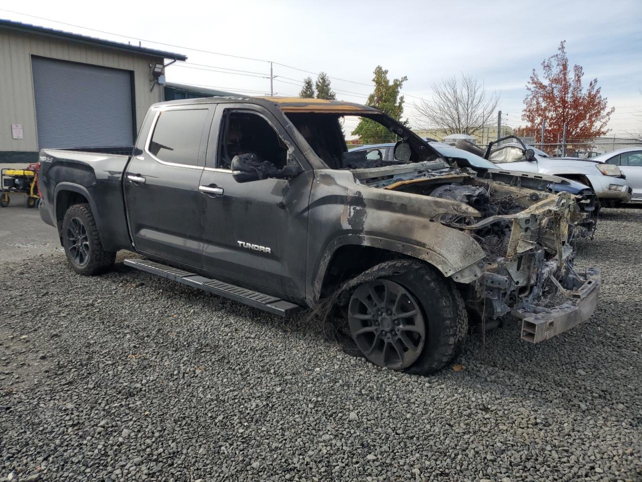 TOYOTA TUNDRA CREWMAX LIMITED