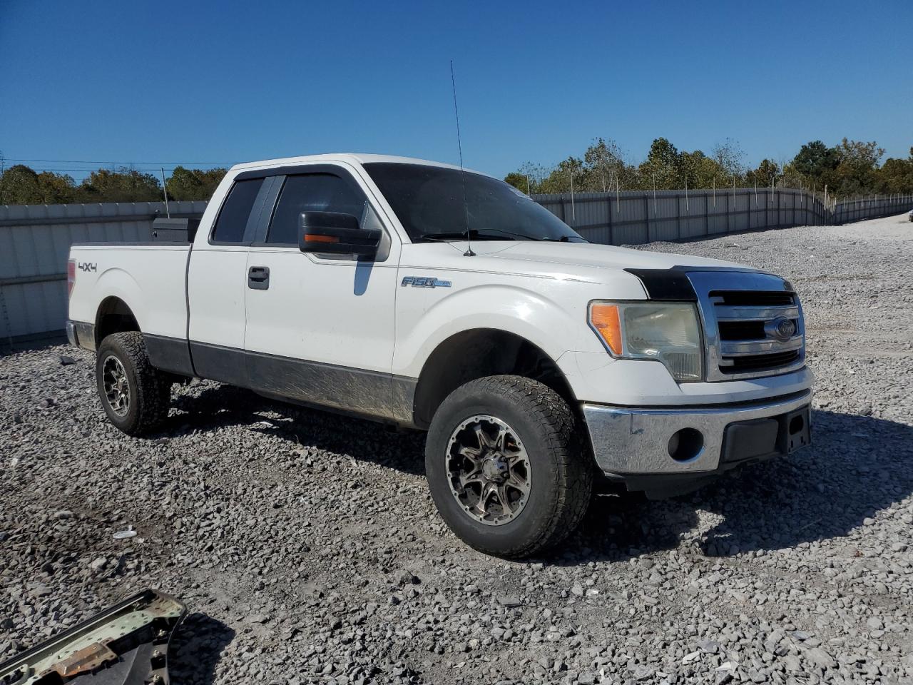 FORD F-150 SUPER CAB