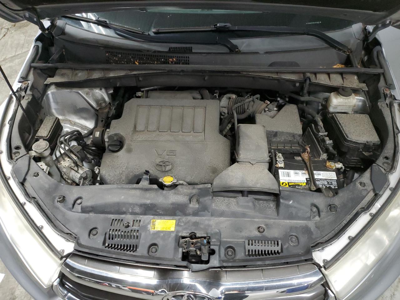 TOYOTA HIGHLANDER LE