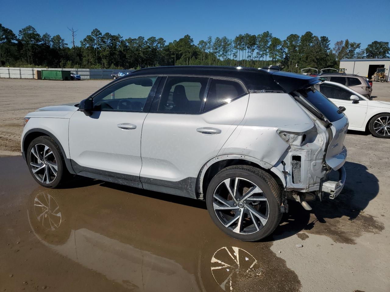 VOLVO XC40 T5 R-DESIGN