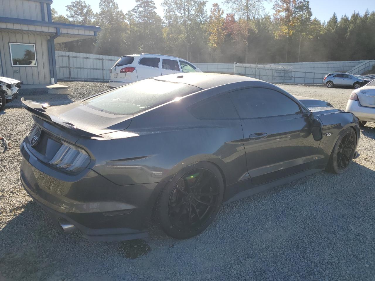FORD MUSTANG GT