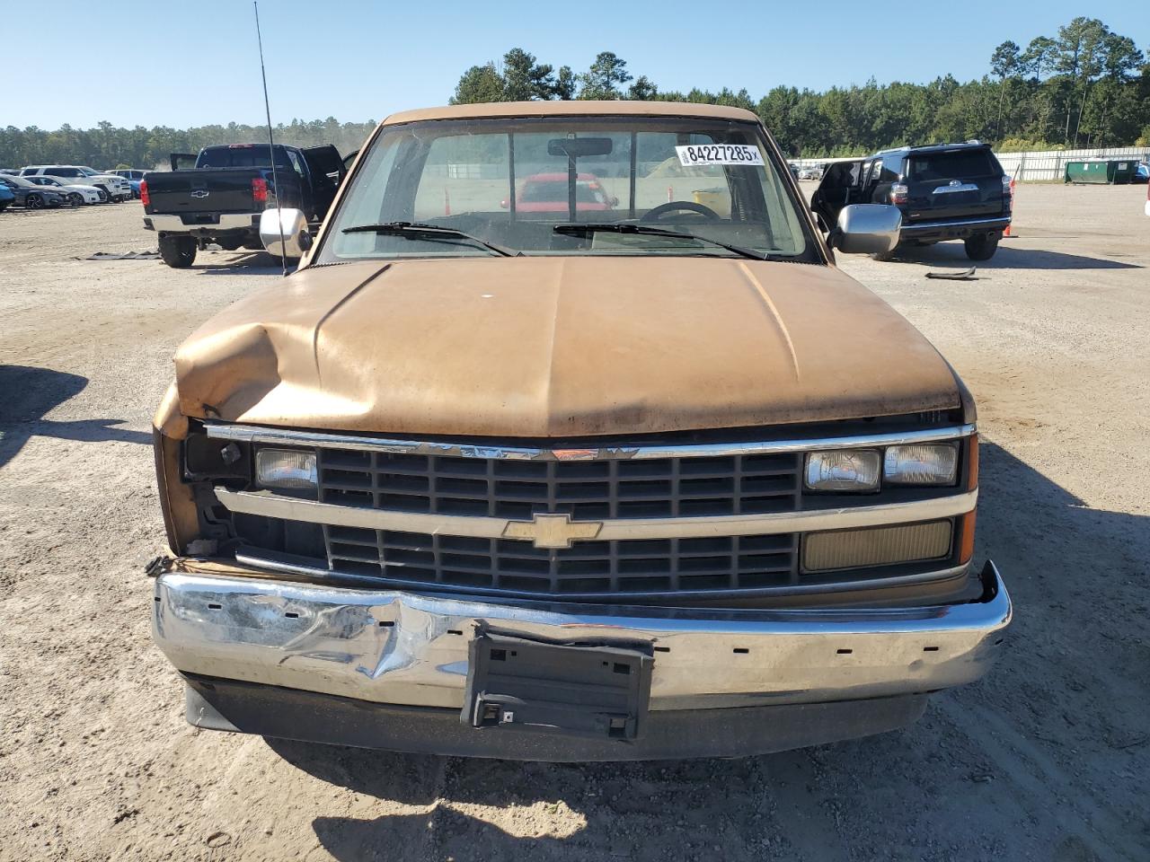 Lot #3291128170 1988 CHEVROLET GMT-400 C1