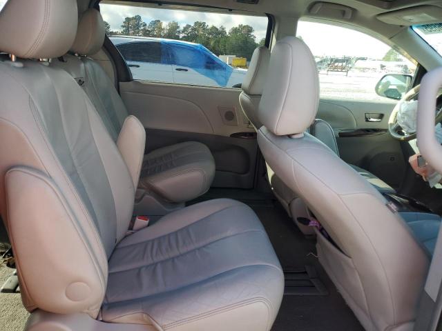 2011 TOYOTA SIENNA XLE - 5TDYK3DC3BS005700