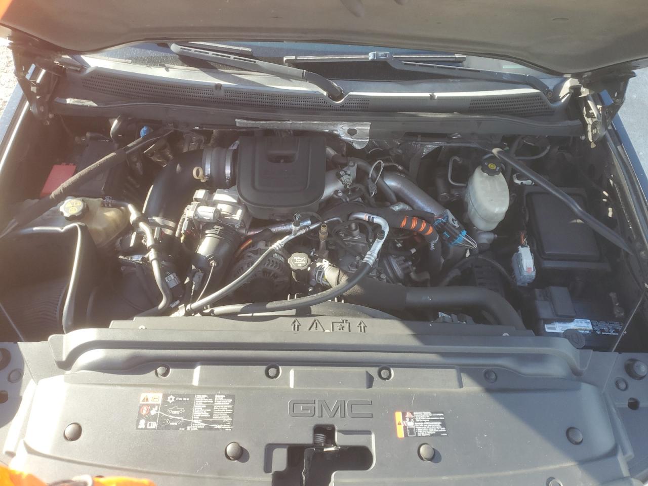 GMC SIERRA K2500 SLT