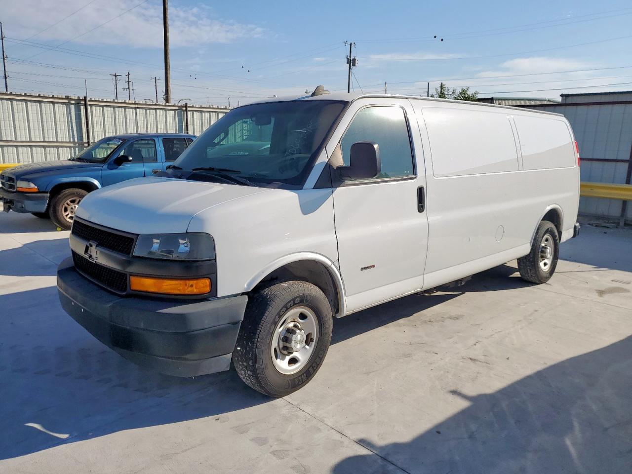 Lot #3268445759 2021 CHEVROLET EXPRESS G3