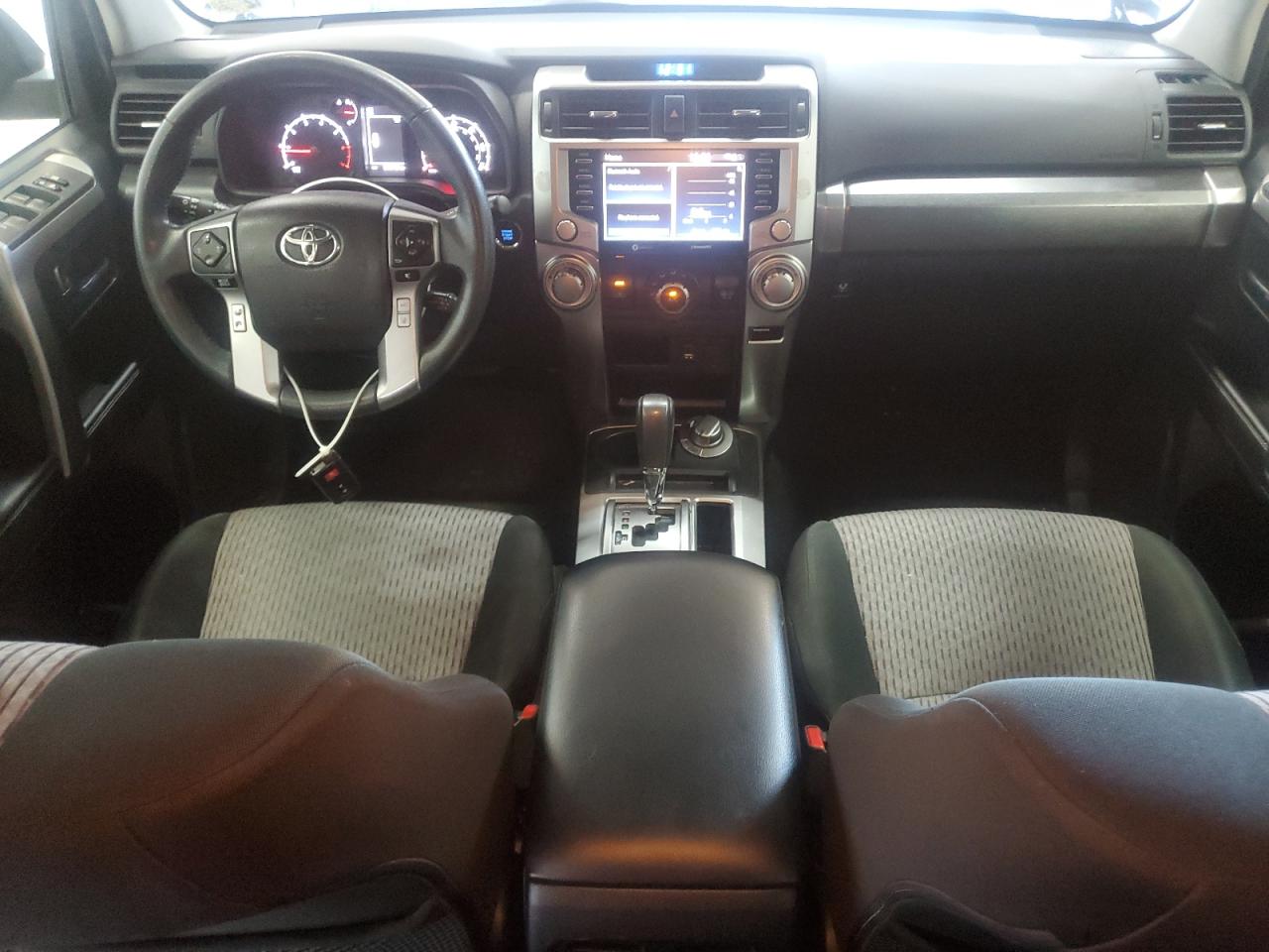 TOYOTA 4RUNNER SR5/SR5 PREMIUM