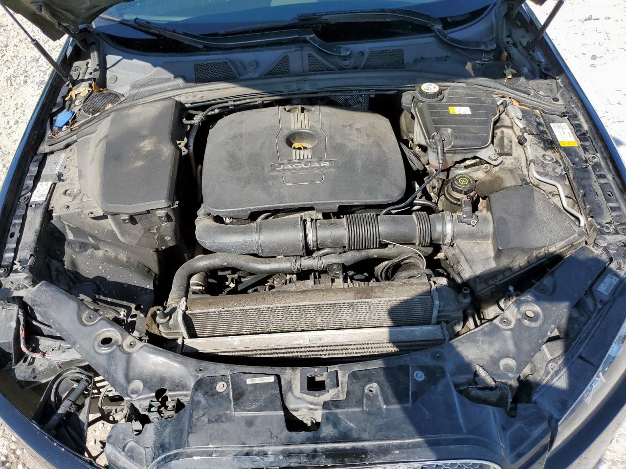 JAGUAR XF 2.0T PREMIUM