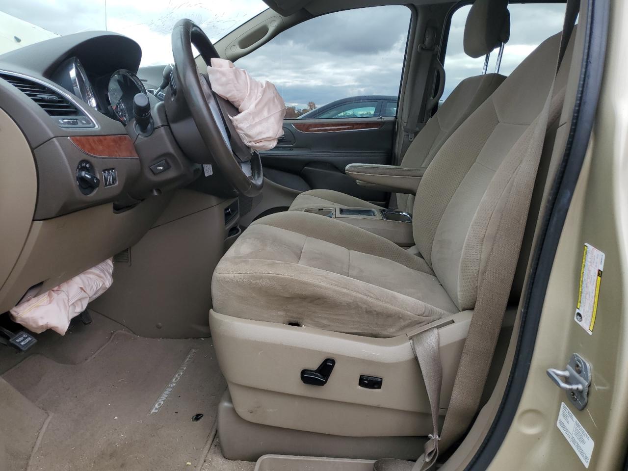 CHRYSLER TOWN & COUNTRY TOURING