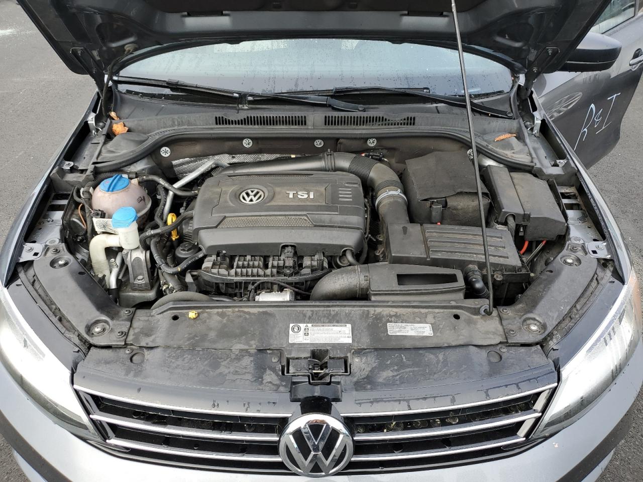 VOLKSWAGEN JETTA SPORT