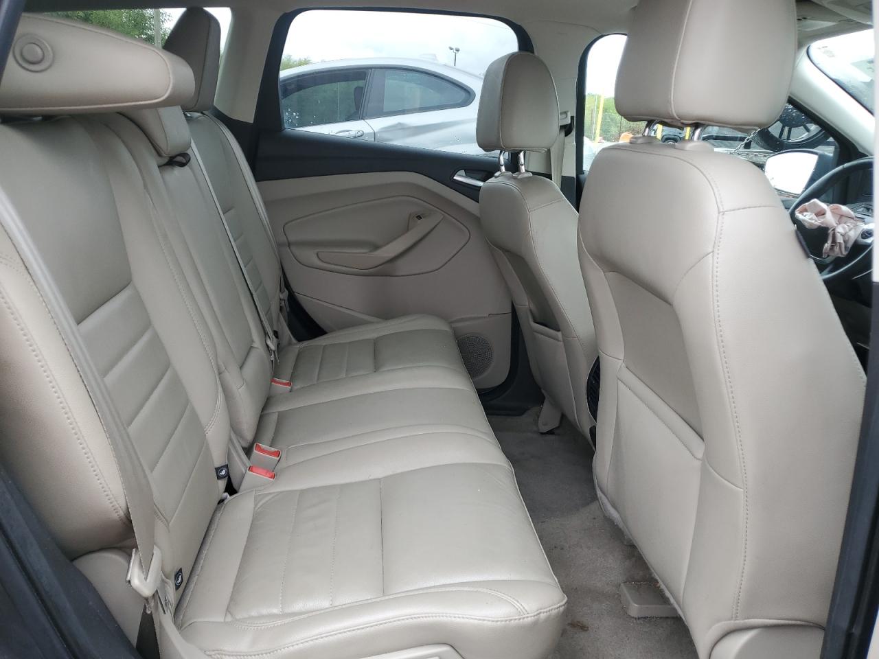 FORD ESCAPE TITANIUM