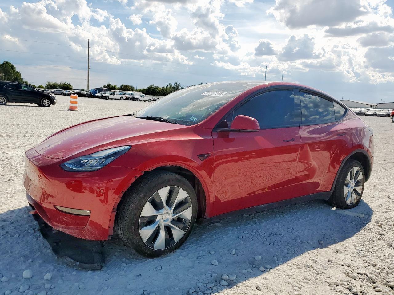 TESLA MODEL Y