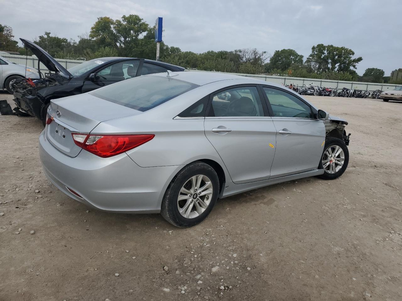 HYUNDAI SONATA GLS