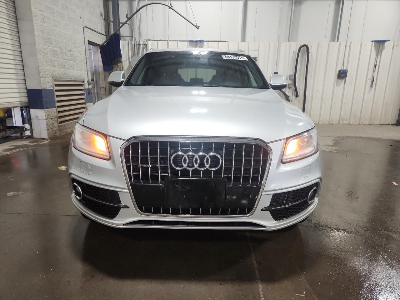 AUDI Q5 PREMIUM PLUS