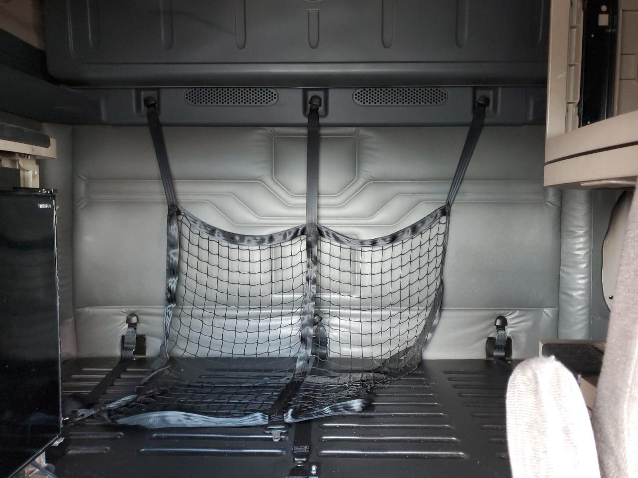 Lot #3276498085 2017 FREIGHTLINER CASCADIA 1