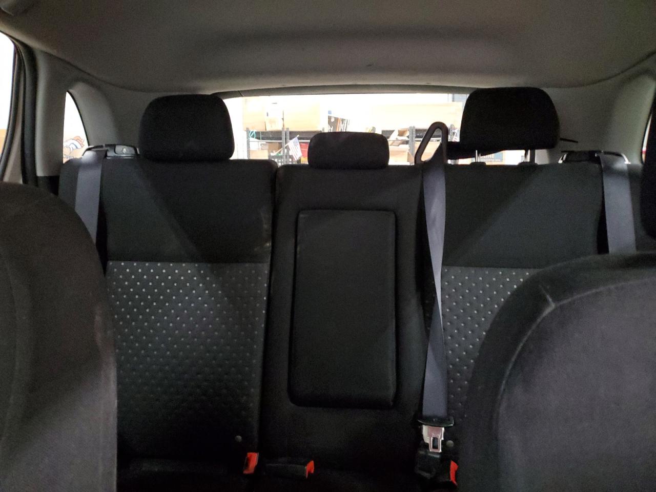 MITSUBISHI OUTLANDER SE