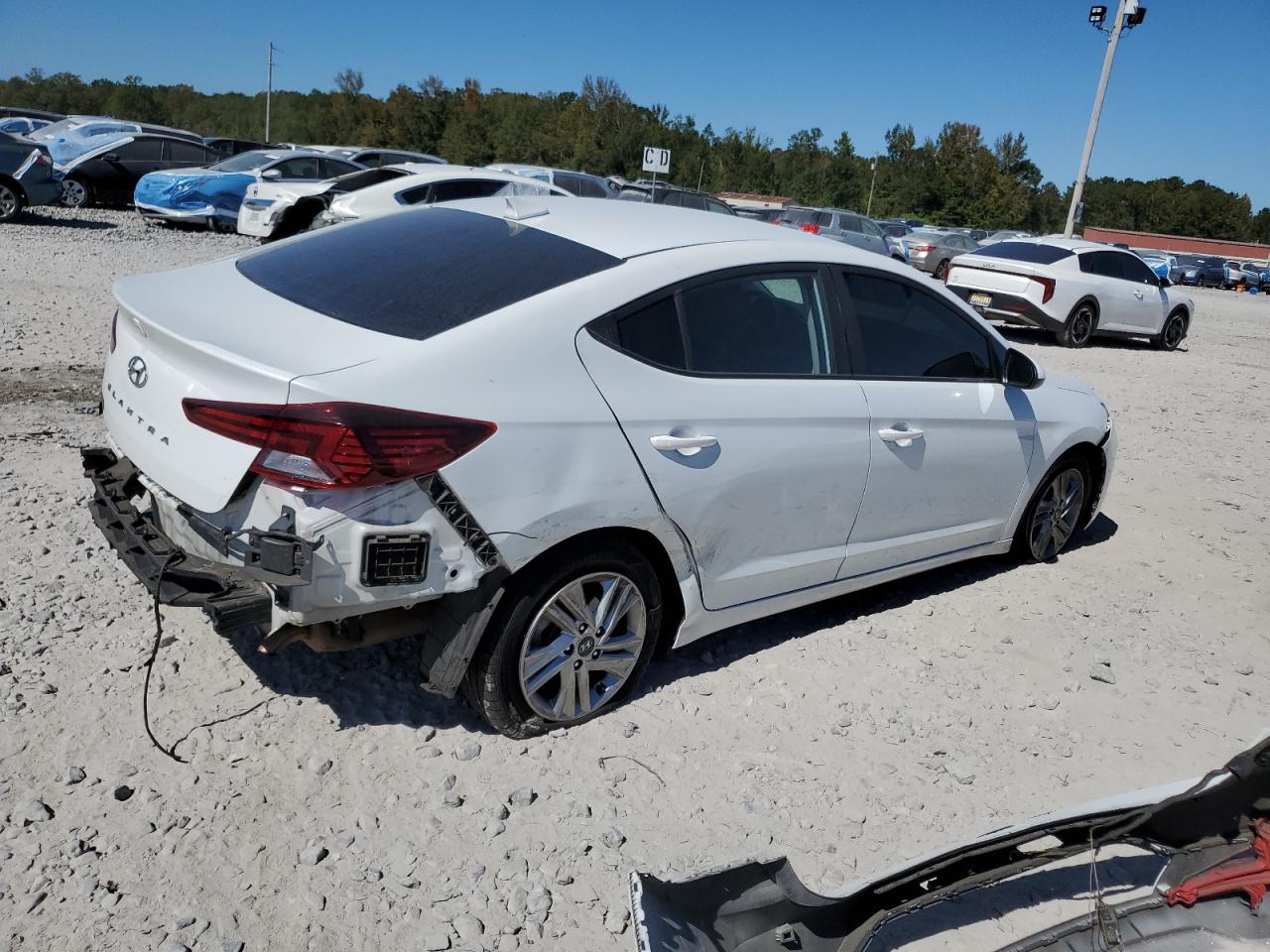 HYUNDAI ELANTRA SEL