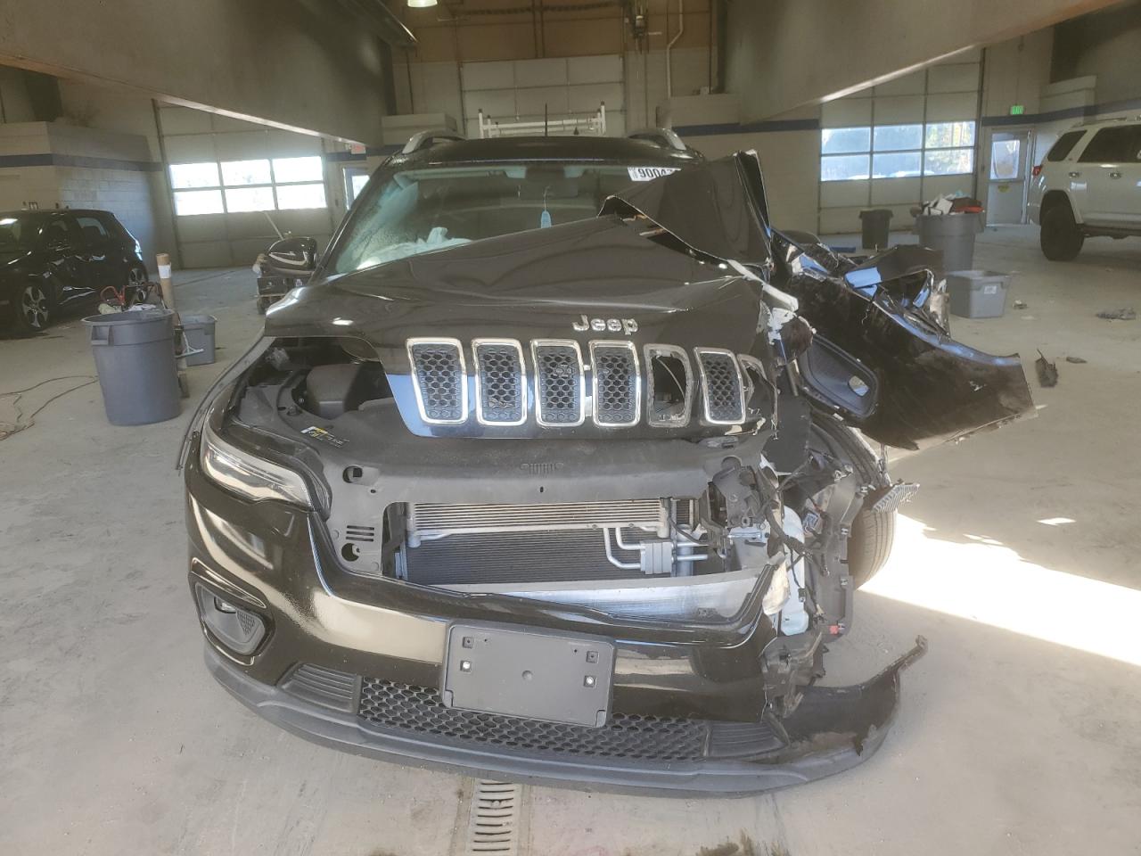 JEEP GRAND CHEROKEE LATITUDE