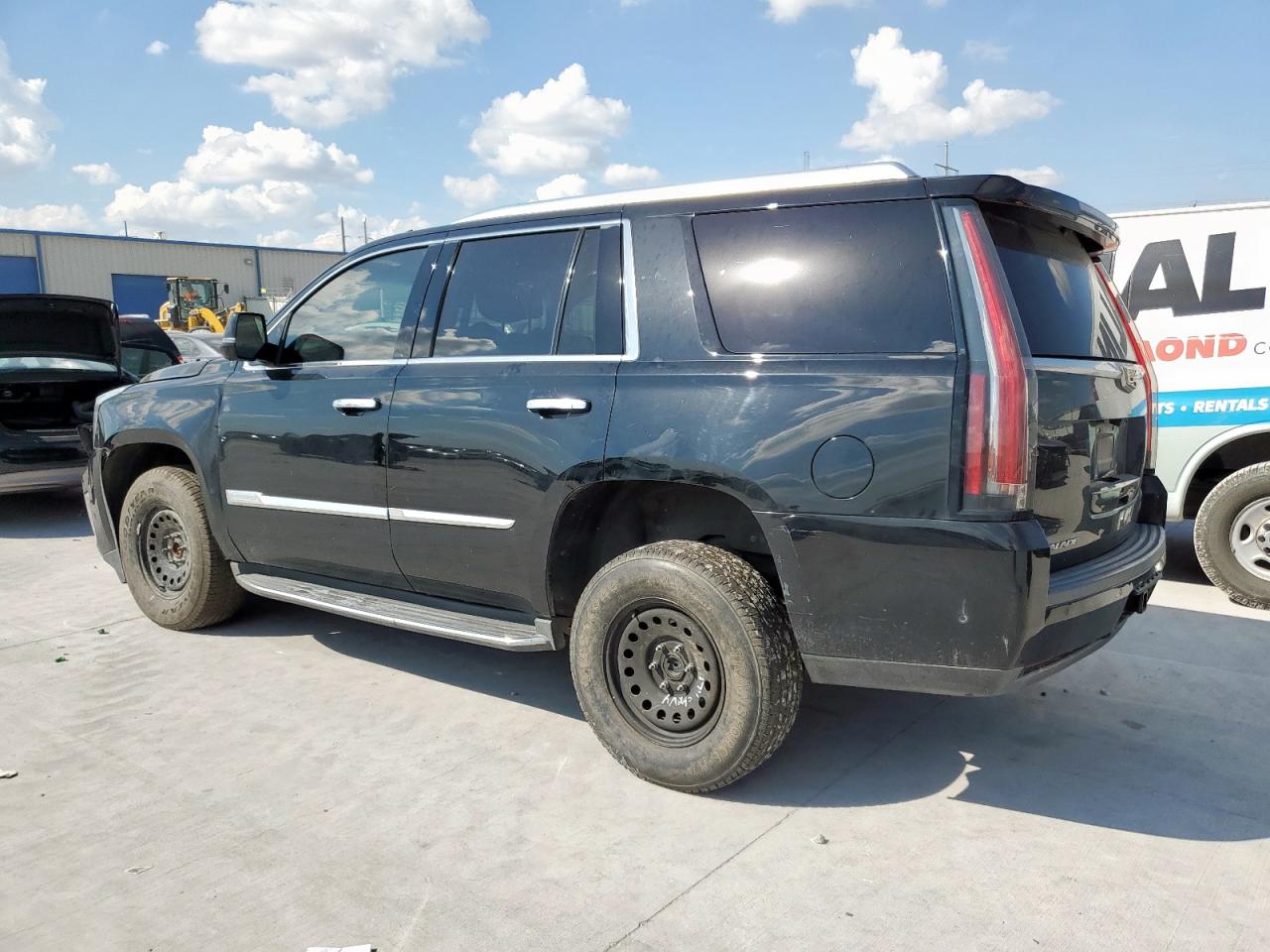 CADILLAC ESCALADE LUXURY