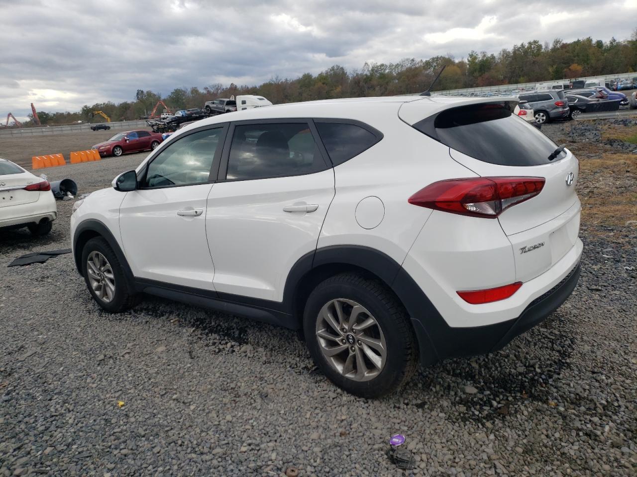 HYUNDAI TUCSON SE