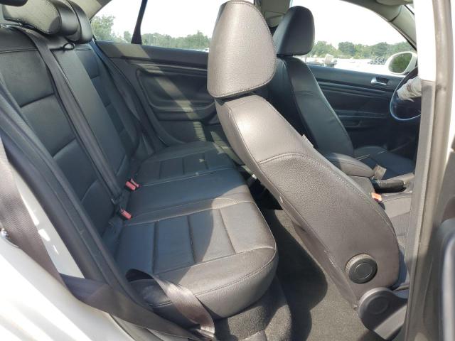 2010 VOLKSWAGEN JETTA WOLF - 3VWRJ7AJ3AM150068