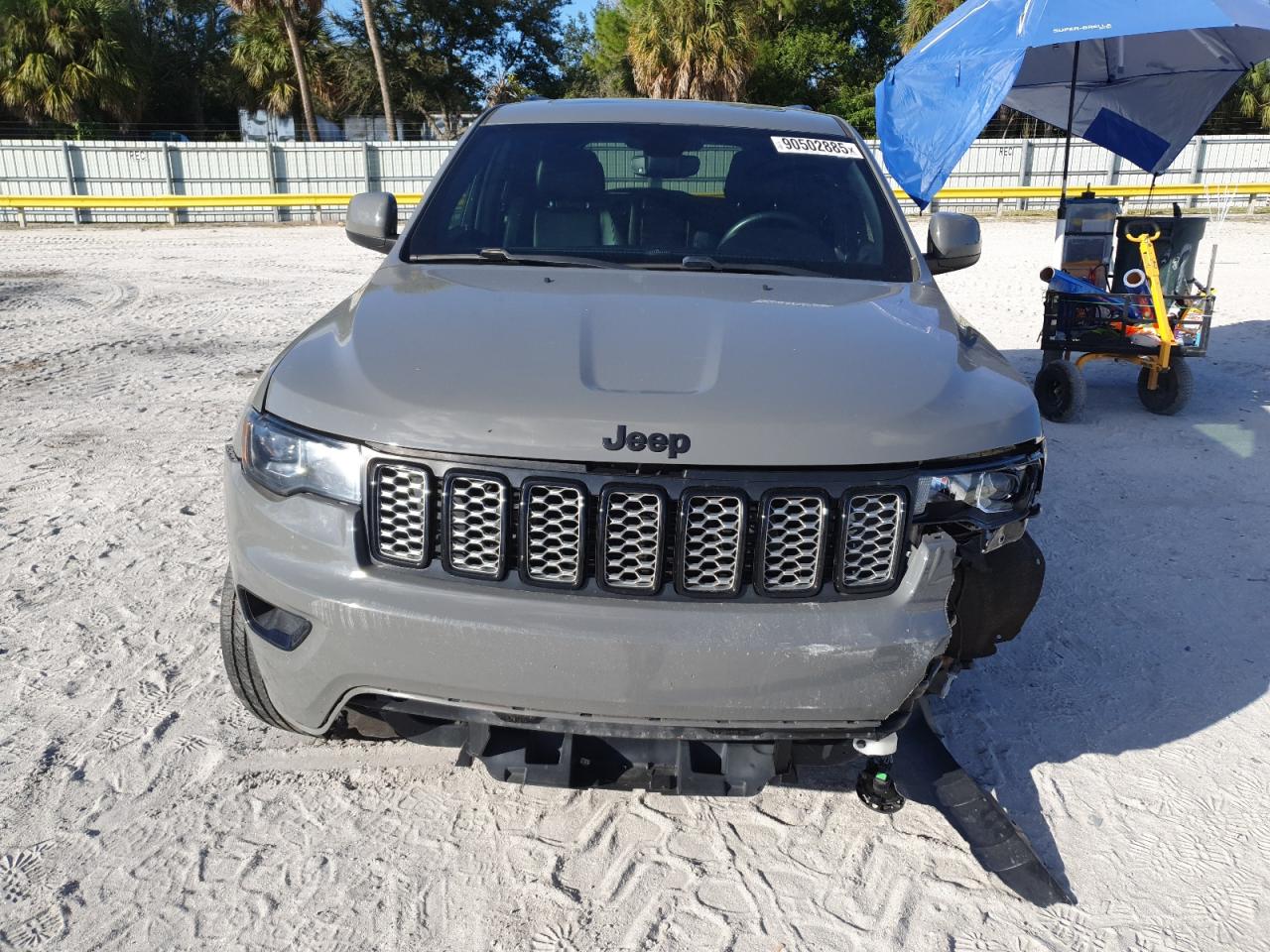JEEP GRAND CHEROKEE LAREDO