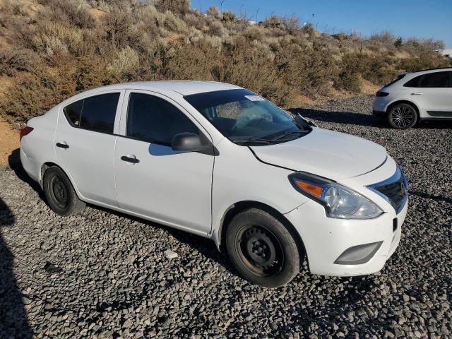 2015 NISSAN VERSA S 3N1CN7AP2FL942228