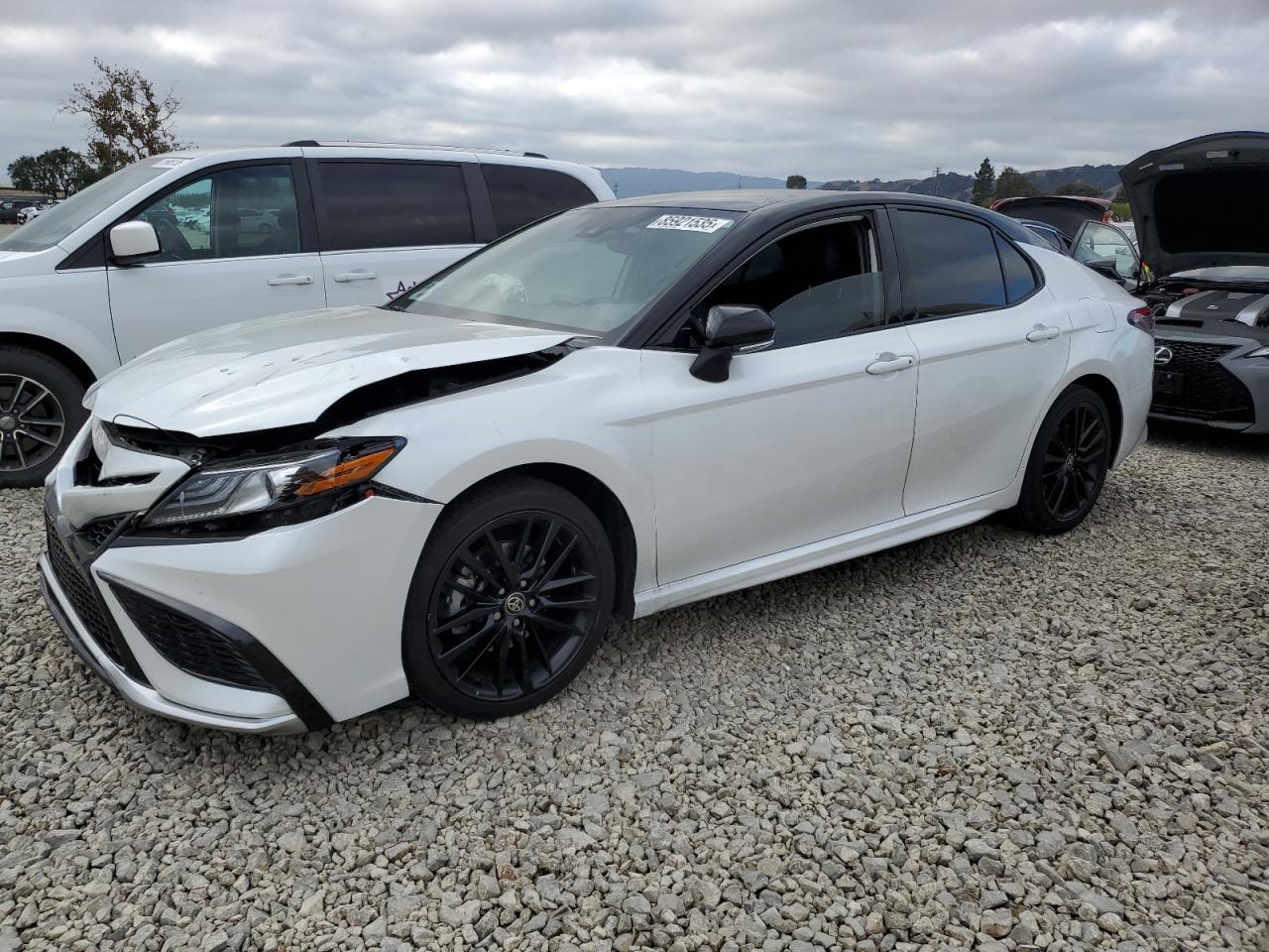 TOYOTA CAMRY XSE