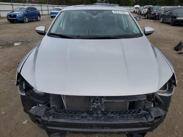 2017 VOLKSWAGEN PASSAT SEL 1VWCT7A31HC049866