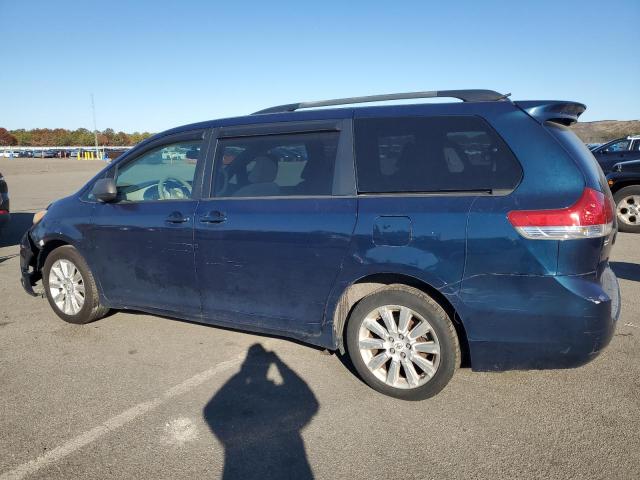 2011 TOYOTA SIENNA LE #3285546265